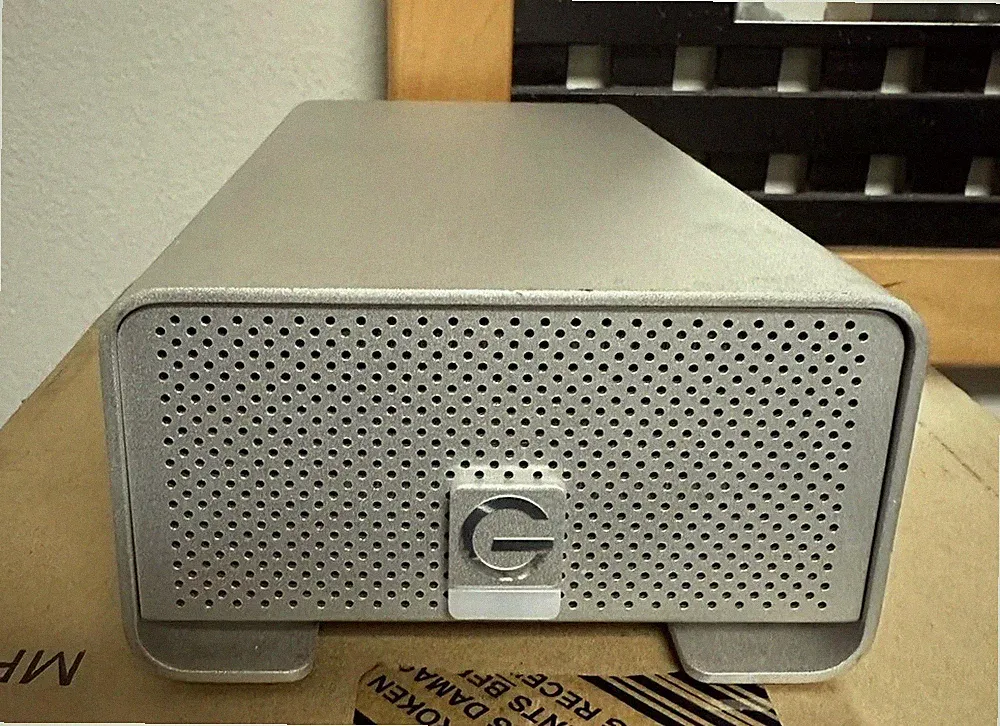 G-Technology 0G00271 G-RAID 2TB External Enclosure - LOW HOURS